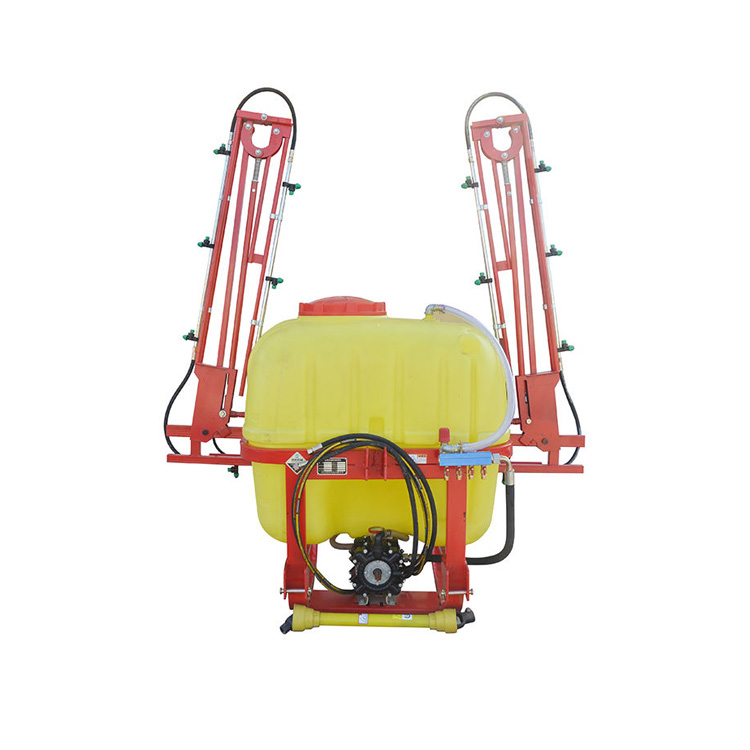 Traktoriin kiinnitettävä maatalousruisku